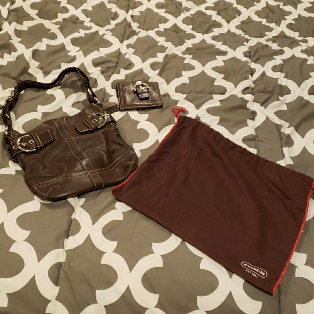 Brown leather coach purse and matching wallet